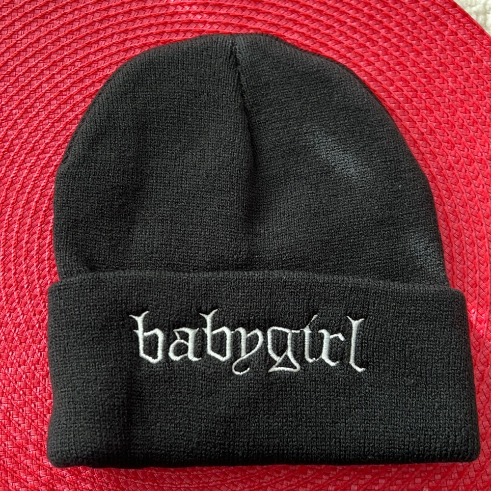 Black babygirl beanie